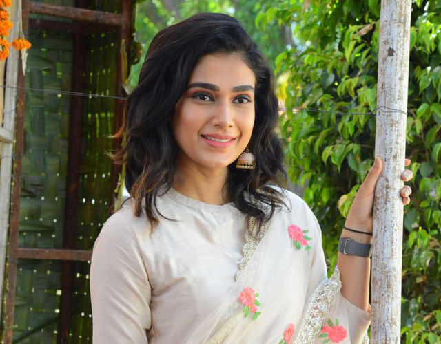 Aakanksha Singh Gallery